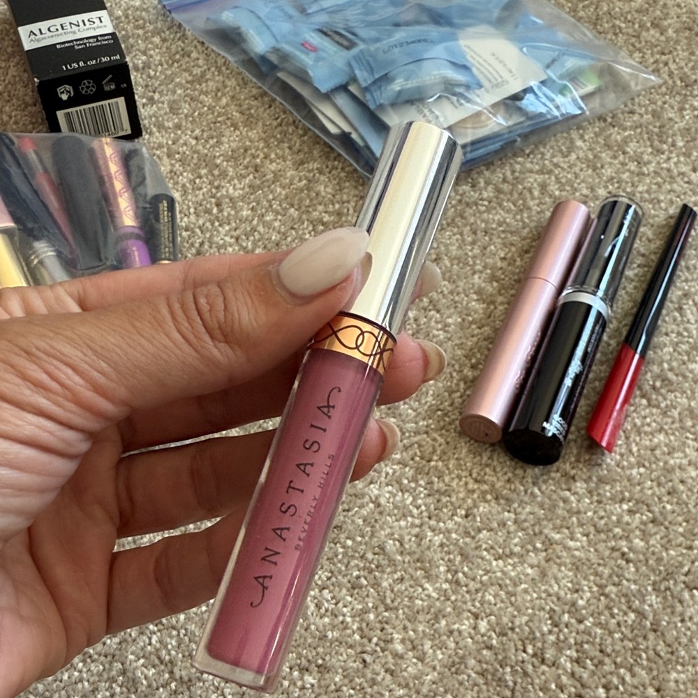 Anastasia Beverly Hills Rosy Lip Gloss